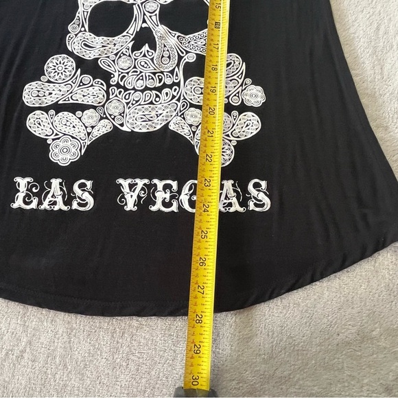 Las Vegas Skull Tank Top - Picture 7 of 8
